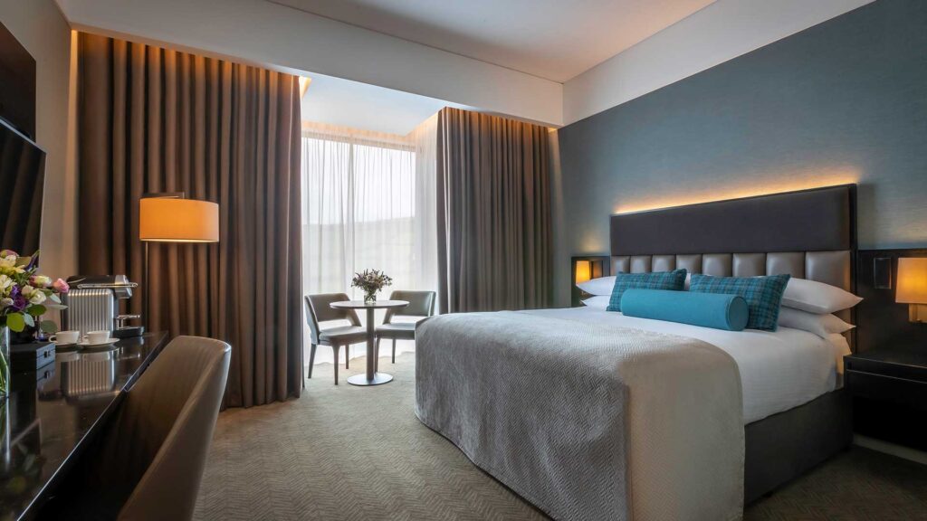 Deluxe-King-Guest-Room-Dingle-Skellig-Hotel
